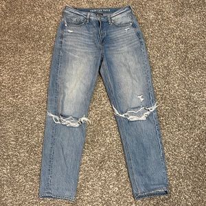 American Eagle ripped mom jeans